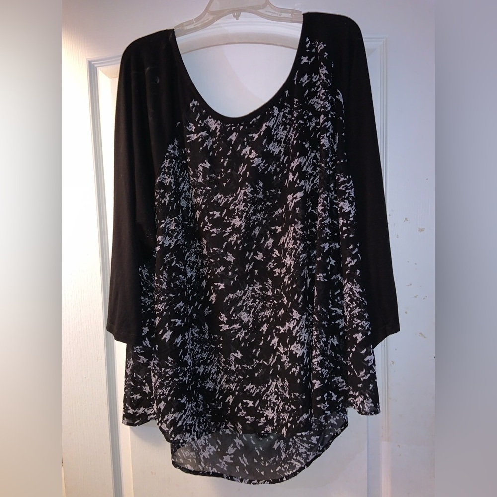 Flowy plus size Torrid top